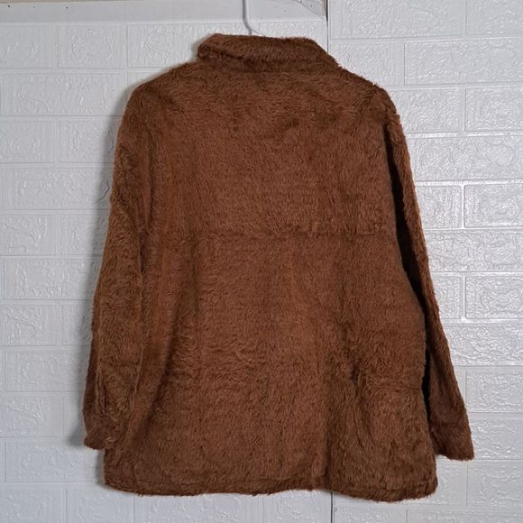 Cotton Emporium Fuzzy Front Pockets Shirt Jacket Shacket - Picture 9 of 10